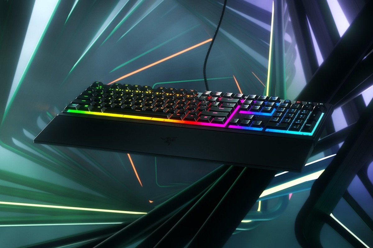 Razer Ornata V3 RGB Gaming USB Keyboard, Black RAZER